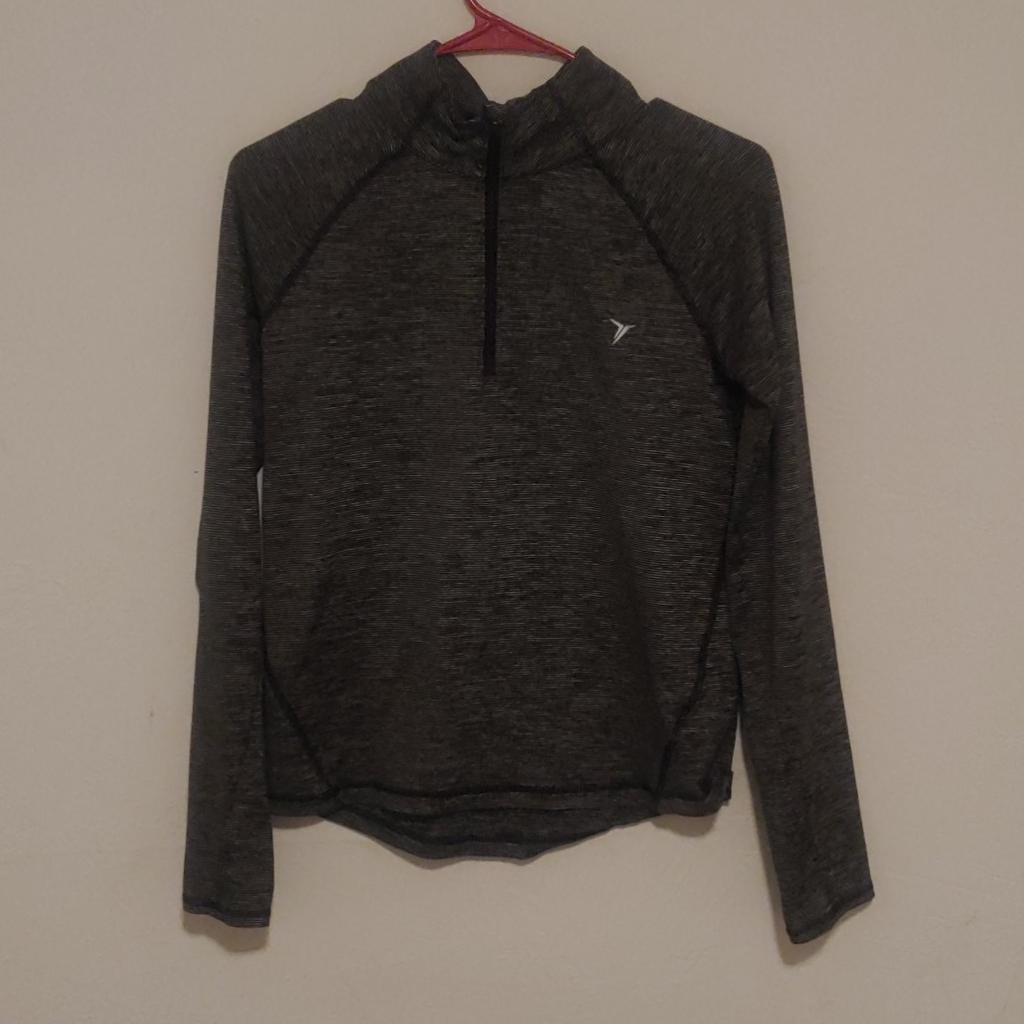 Athletic Zip Neck Pullover